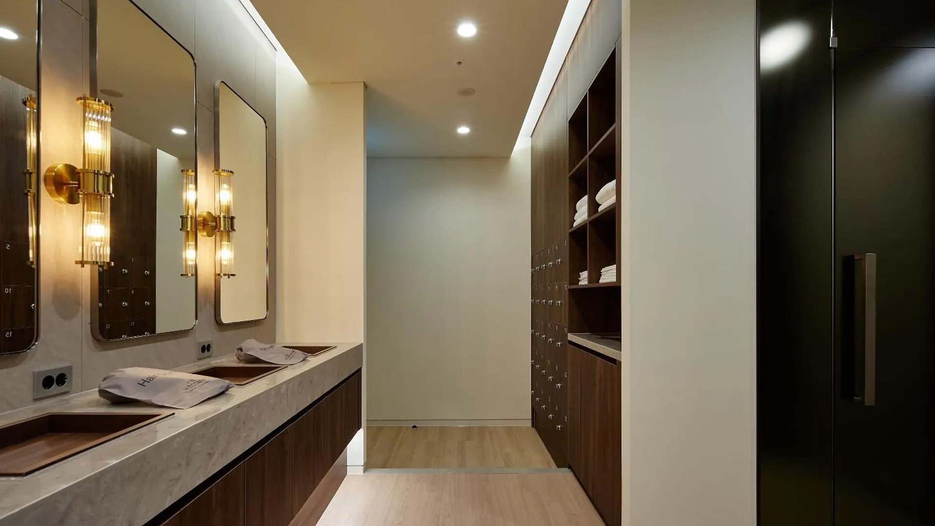 Hotel The Botanik Sewoon Myeongdong Seoul