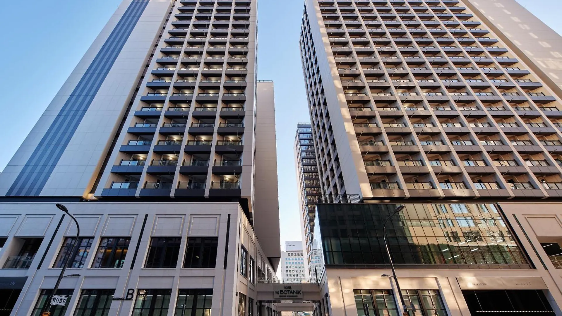 Hotel The Botanik Sewoon Myeongdong Soul