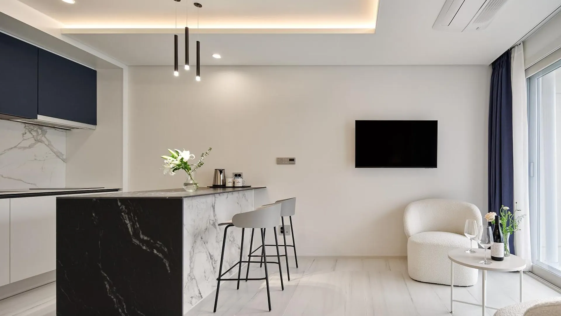 Hotel The Botanik Sewoon Myeongdong Seoul 4*,