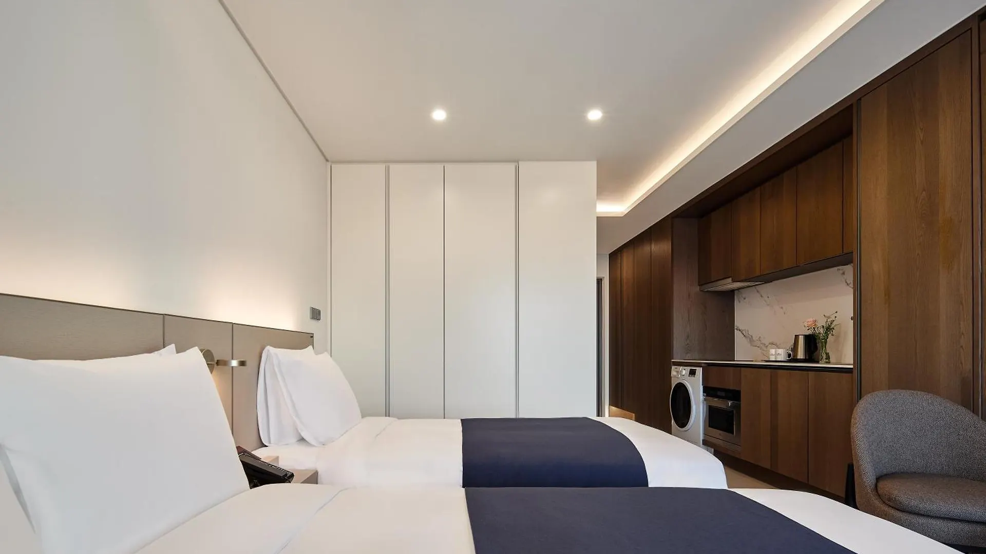 Hotel The Botanik Sewoon Myeongdong Seoul